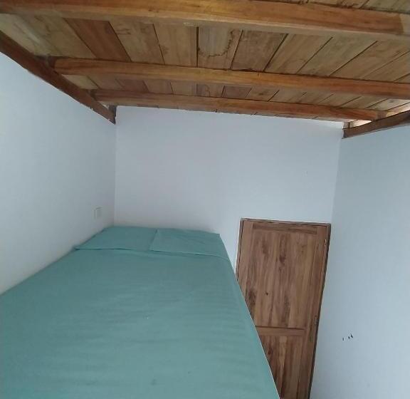 호스텔 Eden Garden