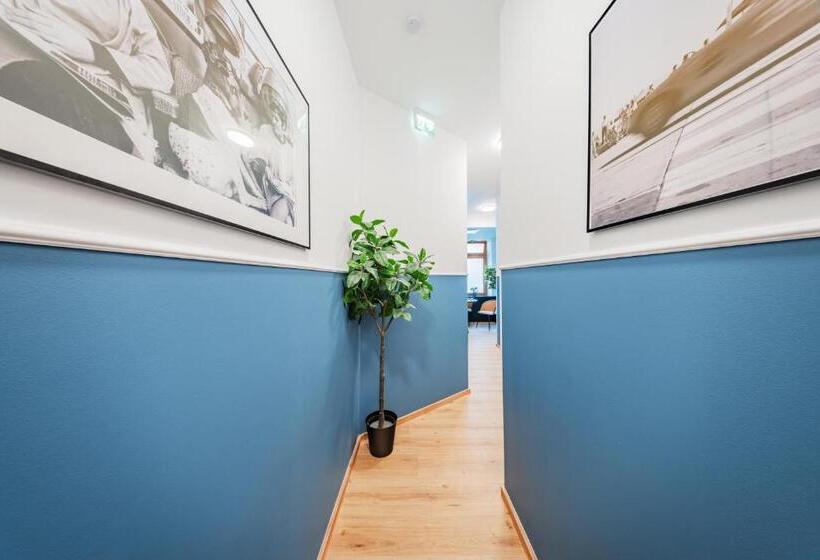 هاستل Rivé By Home1