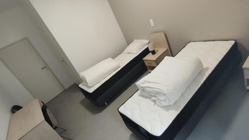 مبيت وإفطار La Villa Meslay