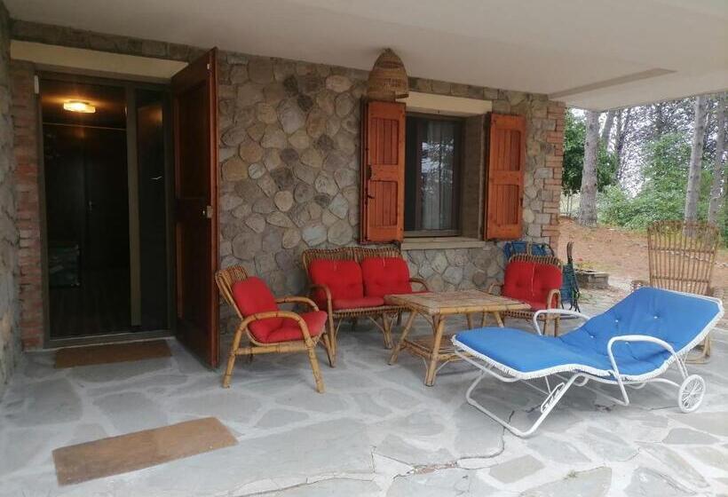 مبيت وإفطار Montebello Arte E Natura