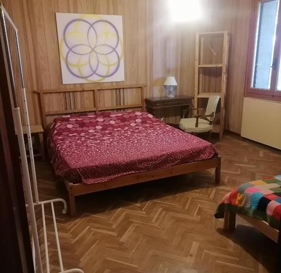 مبيت وإفطار Montebello Arte E Natura