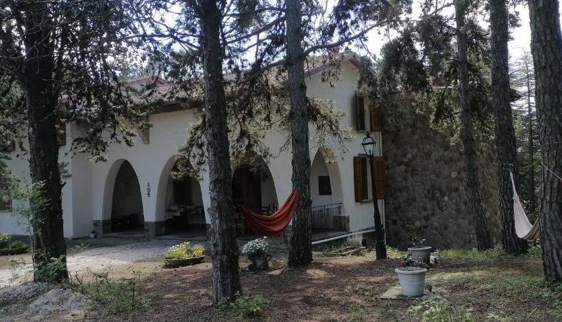 مبيت وإفطار Montebello Arte E Natura