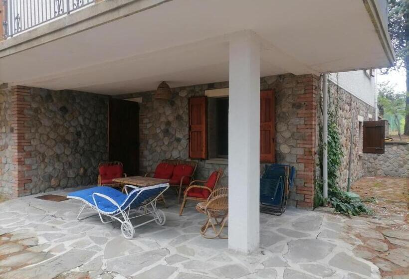 مبيت وإفطار Montebello Arte E Natura