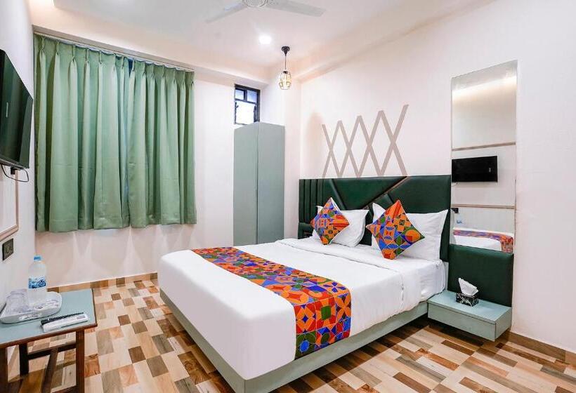 Fabhotel Luxurious Inn Nr Galaxy Circle