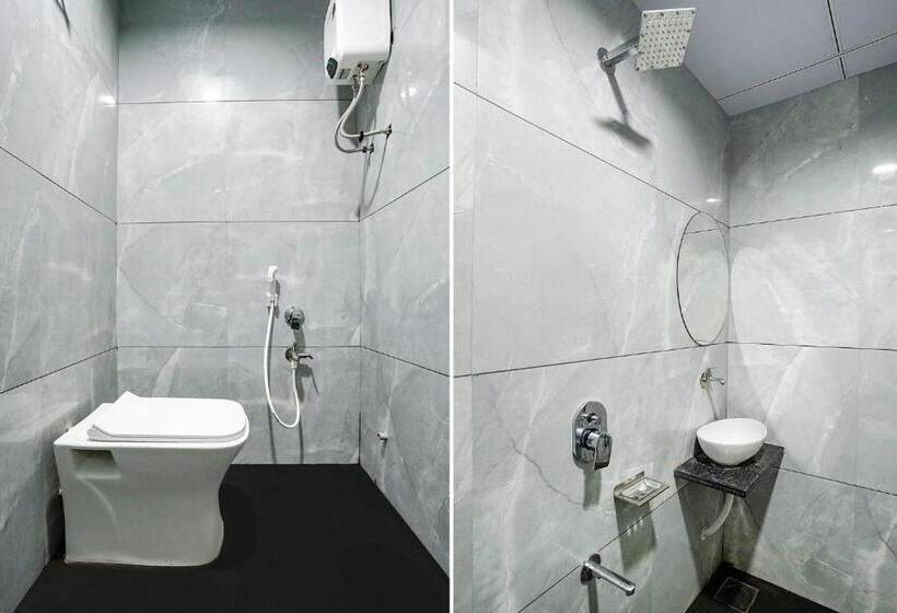 Fabhotel Luxurious Inn Nr Galaxy Circle