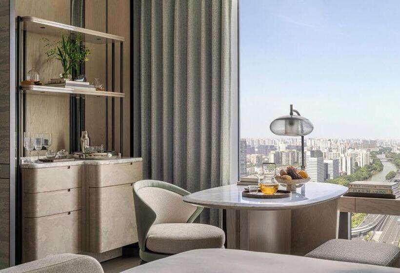 Four Seasons Hotel Hangzhou At Hangzhou Centre