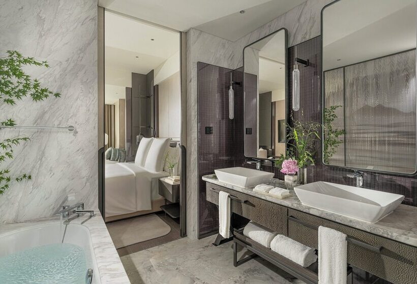 Four Seasons Hotel Hangzhou At Hangzhou Centre