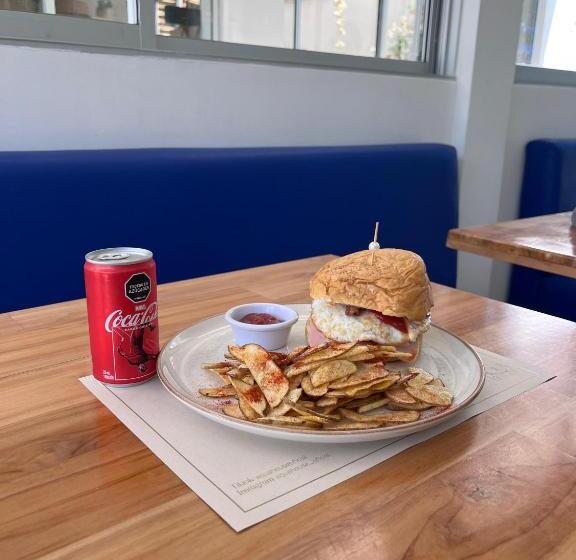 בית מלון כפרי Aqua House