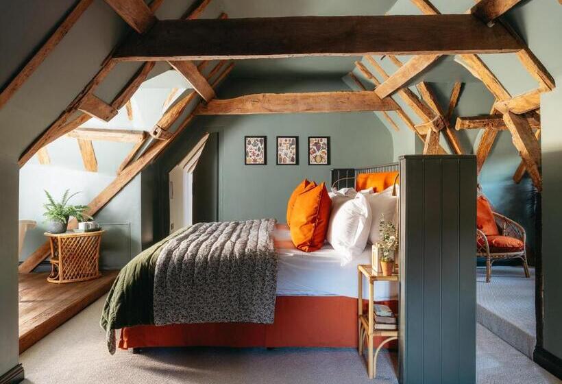 Отель Boys Hall