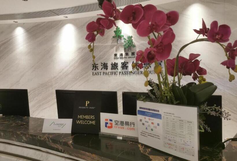 호텔 East Pacific Passenger Lounge   Departure Area, 3rd Floor