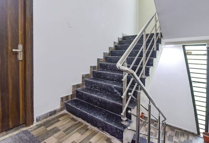 فندق Fabexpress Nishesh Tower