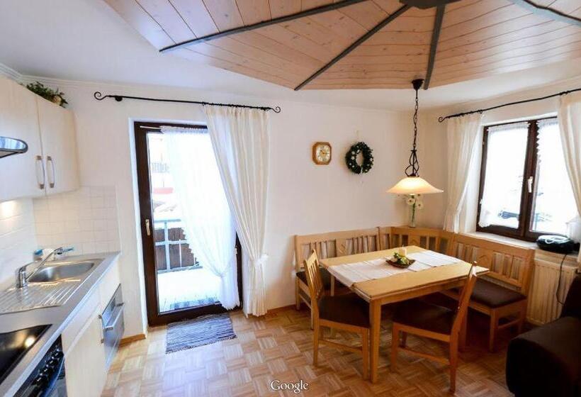 هتل Ferienwohnung Bei Hauber S