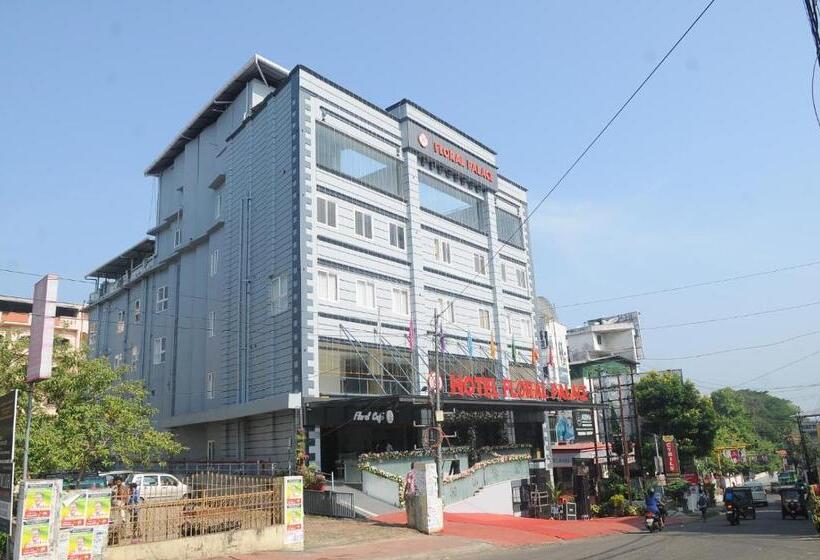 酒店 Floral Palace