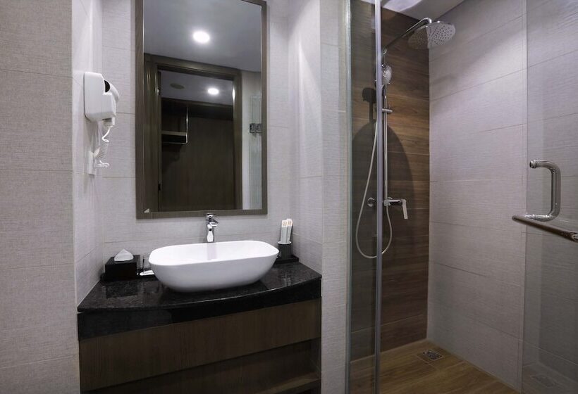 酒店 Harper Premier Nagoya Batam