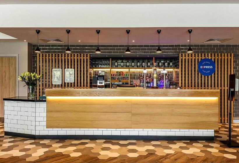 酒店 Holiday Inn Express Brussels   Airport, An Ihg