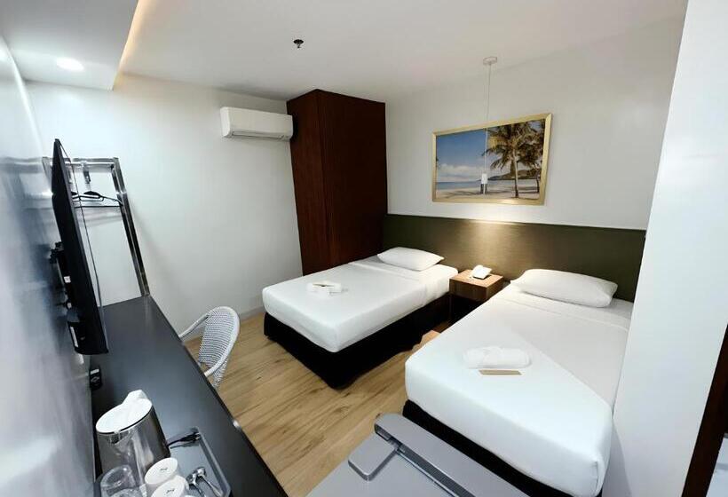 هتل Madison Suites