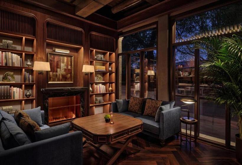 Отель Mandarin Oriental Qianmen, Beijing