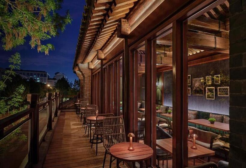 Отель Mandarin Oriental Qianmen, Beijing