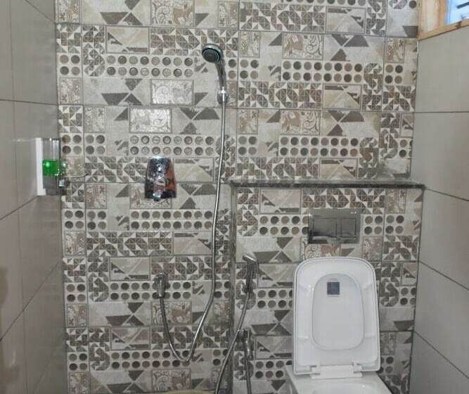 בית מלון כפרי Neervana Resort