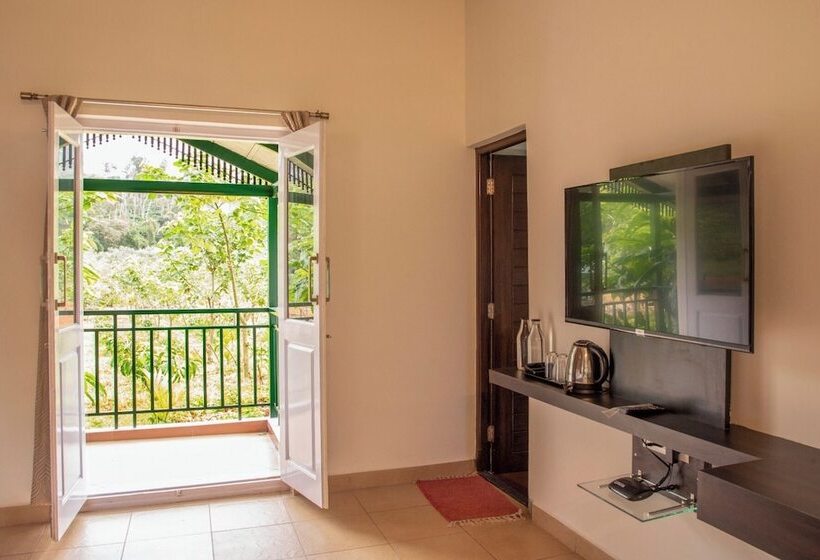 בית מלון כפרי Neervana Resort