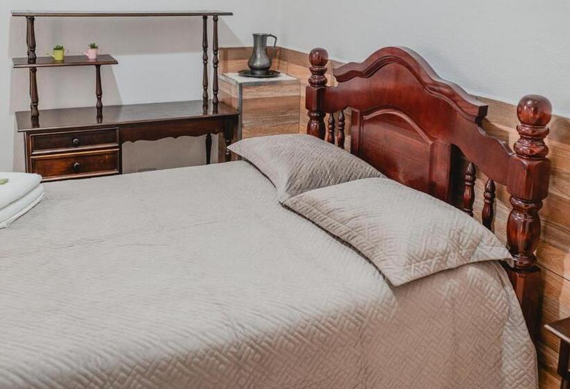 酒店 Pousada Central