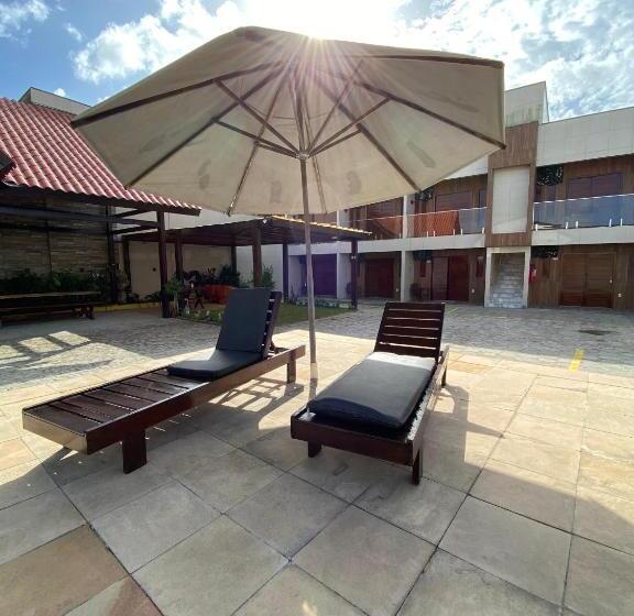 ホテル Pousada Village