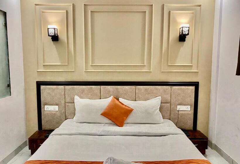 酒店 Hollywood Manali   Scenic River & Mountain View With Premium Rooms