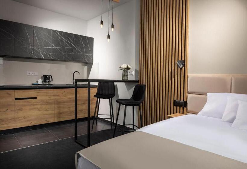 בית מלון כפרי Savorsky