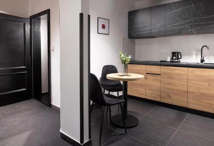 בית מלון כפרי Savorsky