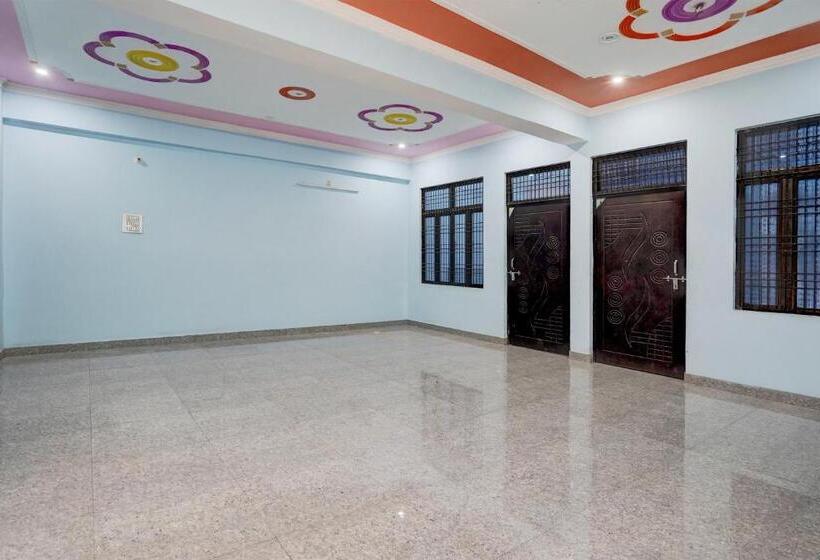 فندق Spot On Om Sai Garden