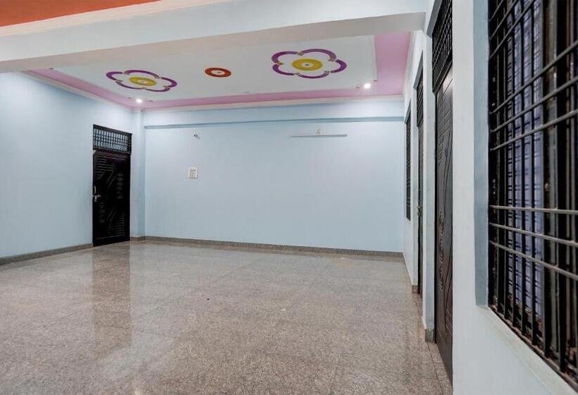 فندق Spot On Om Sai Garden