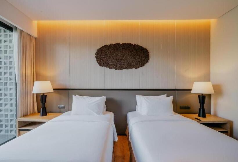 בית מלון כפרי Sunyi Ubud