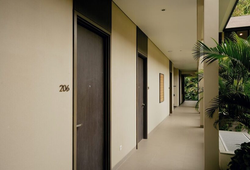 בית מלון כפרי Sunyi Ubud