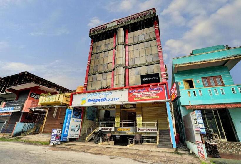 Hotelli Super Collection O Kushal Nagar Near Ksrtc Bus Stand Formerly Rr Residency