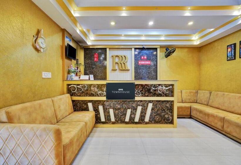 Hotelli Super Collection O Kushal Nagar Near Ksrtc Bus Stand Formerly Rr Residency