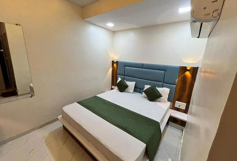 בית מלון כפרי The Grand