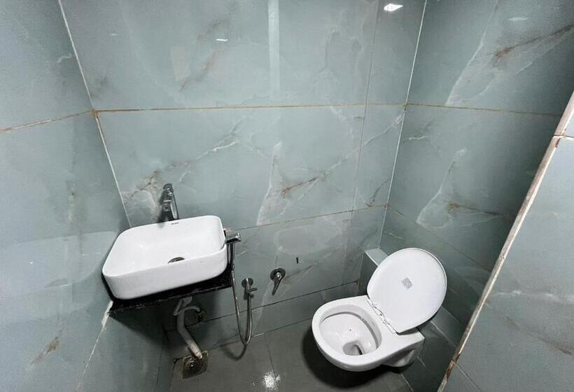 בית מלון כפרי The Grand