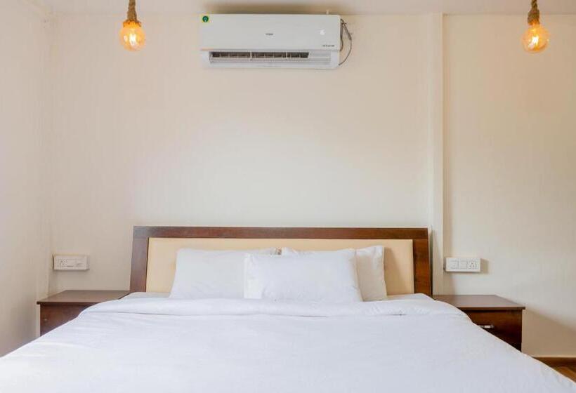 בית מלון כפרי The Riverine Stay By Igatpuri