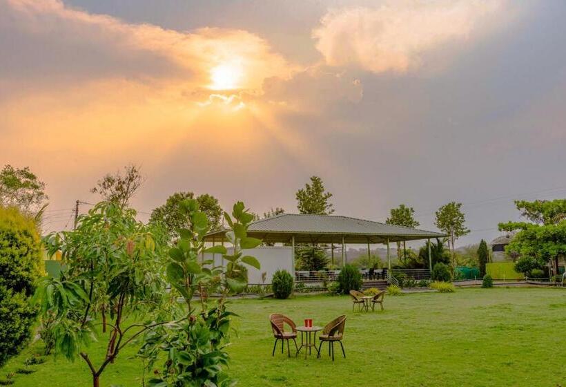호텔 The Riverine Stay By Igatpuri
