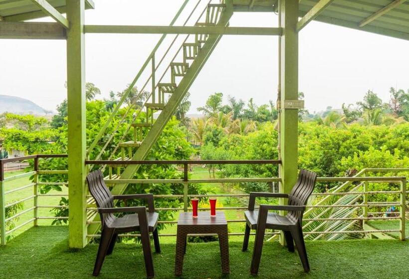 בית מלון כפרי The Riverine Stay By Igatpuri