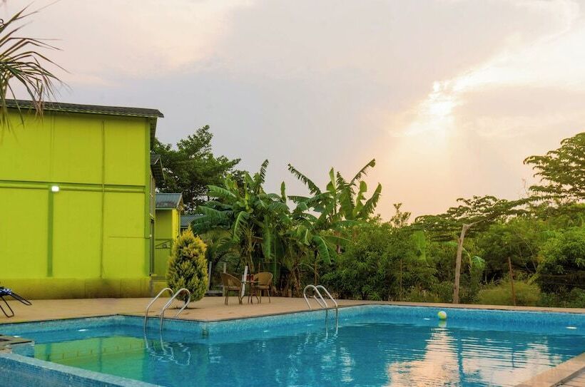 호텔 The Riverine Stay By Igatpuri