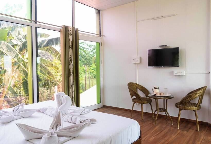 בית מלון כפרי The Riverine Stay By Igatpuri