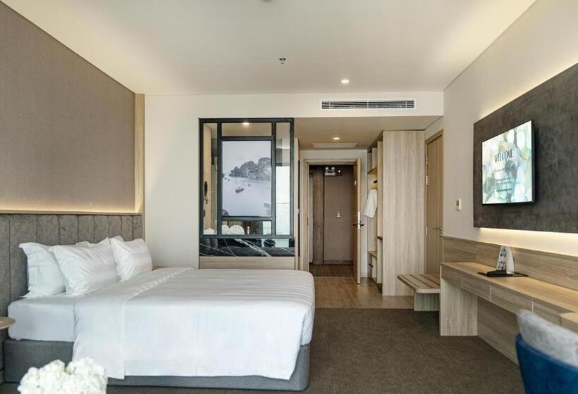 هتل Wyndham Garden Legend Halong