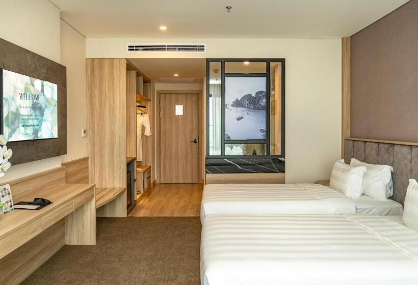 هتل Wyndham Garden Legend Halong