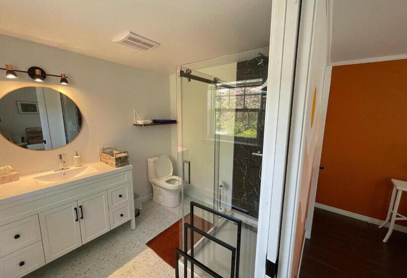 La Maison Rouge Bed & Breakfast La Pocatière