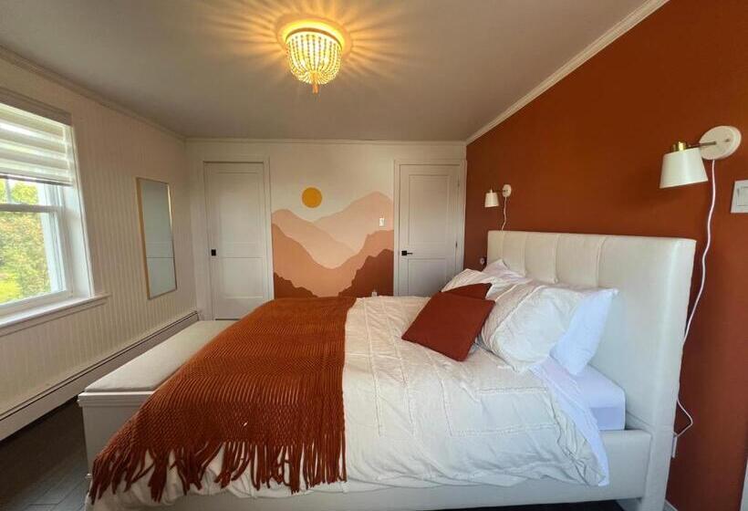 La Maison Rouge Bed & Breakfast La Pocatière