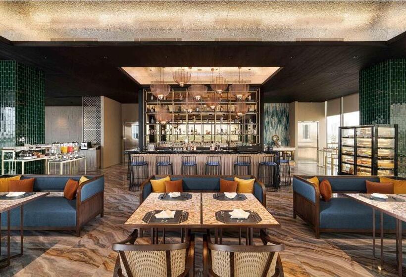 Oakwood Hotel & Apartments Grand Batam