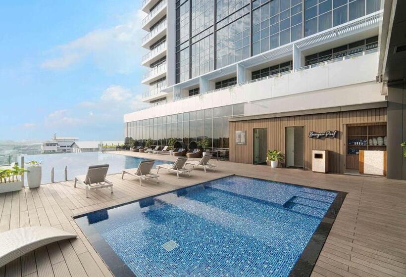 Oakwood Hotel & Apartments Grand Batam