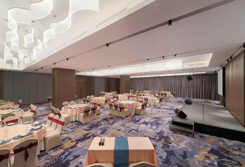 Oakwood Hotel & Apartments Grand Batam