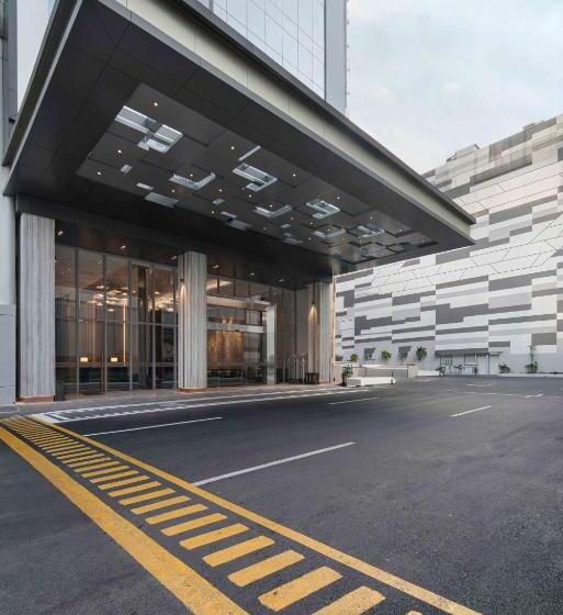 Oakwood Hotel & Apartments Grand Batam